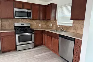 738 Arvana St, Houston, TX 77034 - Photo 4