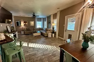 405 N Amherst Dr, West Columbia, TX 77486 - Photo 8