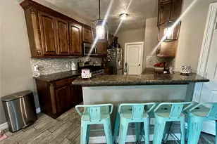 405 N Amherst Dr, West Columbia, TX 77486 - Photo 14