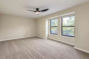 526 N Post Oak Ln, Houston, TX 77024 - Photo 20