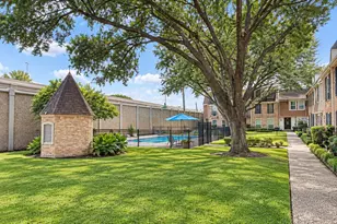 526 N Post Oak Ln, Houston, TX 77024 - Photo 4