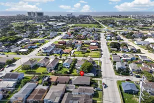 2112 57th St, Galveston, TX 77551 - Photo 4