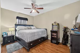 2112 57th St, Galveston, TX 77551 - Photo 20