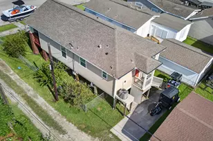 2112 57th St, Galveston, TX 77551 - Photo 22