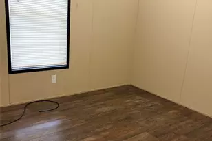 215 Live Oak St, Crosby, TX 77532 - Photo 12