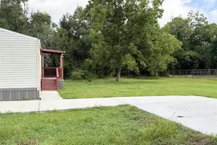 215 Live Oak St, Crosby, TX 77532 - Photo 4
