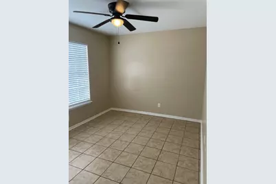 4711 Palisade Boulevard #407, Houston, TX 77048 - Photo 2