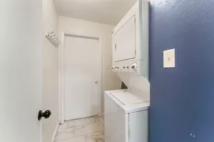 19 Tremont Woods Ct, The Woodlands, TX 77381 - Photo 26