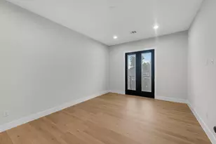 2348 Delafield St, Houston, TX 77023 - Photo 14