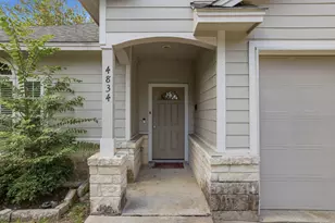 4834 Van Fleet St, Houston, TX 77033 - Photo 2