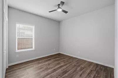 4834 Van Fleet Street, Houston, TX 77033 - Photo 8