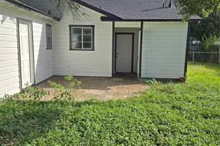 117 Treasure Dr, Houston, TX 77076 - Photo 2