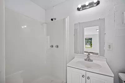 2101 E Fayle Street, Baytown, TX 77520 - Photo 34