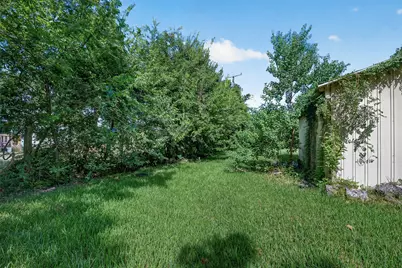 2101 E Fayle Street, Baytown, TX 77520 - Photo 44
