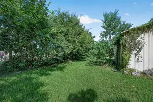 2101 E Fayle St, Baytown, TX 77520 - Photo 44