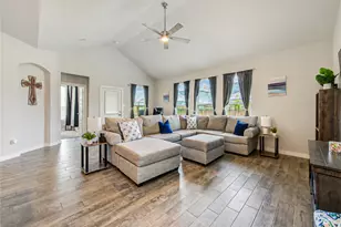 3334 Tilley Dr, Rosenberg, TX 77471 - Photo 6