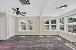 210 W 13th St, Houston, TX 77008 - Photo 14
