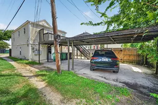 210 W 13th St, Houston, TX 77008 - Photo 4