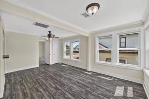 210 W 13th St, Houston, TX 77008 - Photo 10