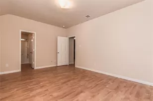 3907 Cary Creek Dr, Baytown, TX 77521 - Photo 8