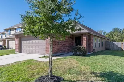 3907 Cary Creek Drive, Baytown, TX 77521 - Photo 2