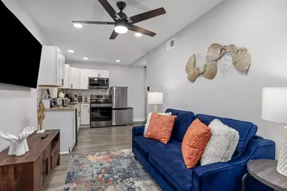 1015 Brooks Street, Houston, TX 77009 - Photo 6