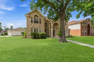 2922 Travick Ln, Houston, TX 77073 - Photo 2