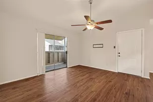 15534 Zabolio Dr, Houston, TX 77598 - Photo 4