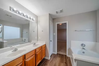 121 Rodeo Drive, Manvel, TX 77578 - Photo 14