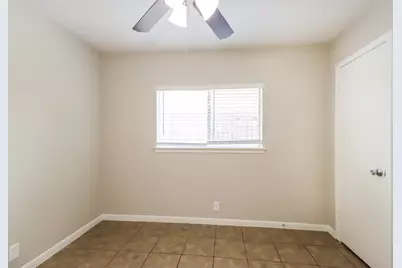 8514 Forest Point Drive, Humble, TX 77338 - Photo 14