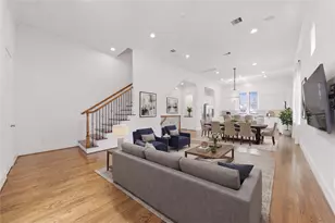 2702 Cortlandt St, Houston, TX 77008 - Photo 8