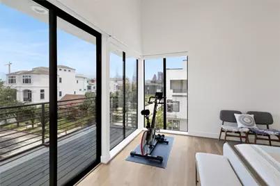 1302 Crocker Street, Houston, TX 77019 - Photo 2