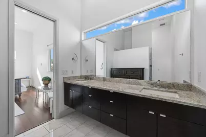 3302 Lake Street #3, Houston, TX 77098 - Photo 10