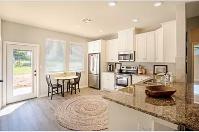 1013 Cottonwood Bend Lane, Waller, TX 77484 - Photo 6