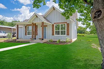 1013 Cottonwood Bend Lane, Waller, TX 77484 - Photo 2