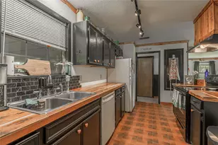 1205 W Houston Ave, Crockett, TX 75835 - Photo 16
