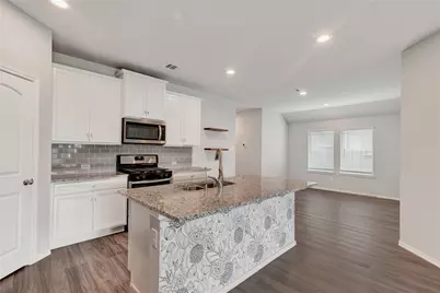 16891 Pink Wintergreen Drive, Conroe, TX 77385 - Photo 12