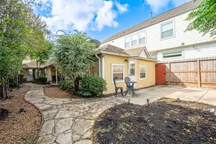 860 E 25th St, Houston, TX 77009 - Photo 4