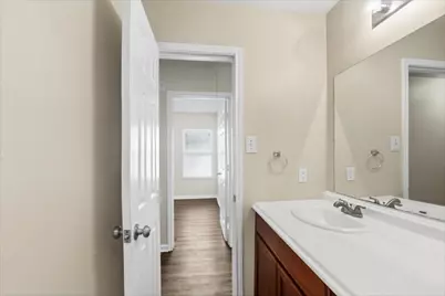 8574 Chaletford Drive, Houston, TX 77044 - Photo 16