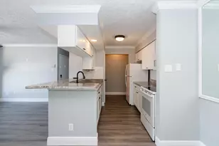 3919 Fairmont Pkwy, Pasadena, TX 77504 - Photo 4