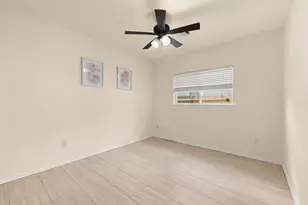 2631 Steelhead Dr, Houston, TX 77045 - Photo 16
