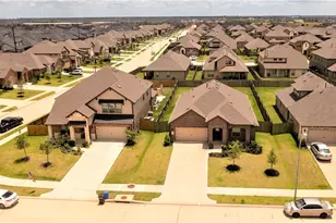 28715 Possession Island Ln, Katy, TX 77441 - Photo 2