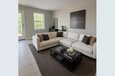 9745 Long Point Road Road #17, Houston, TX 77055 - Photo 1