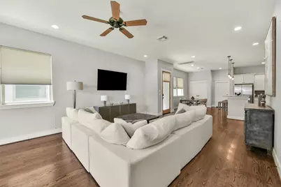 652 E 6th 1/2 Street, Houston, TX 77007 - Photo 12