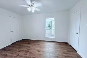 9350 Country Creek Dr, Houston, TX 77036 - Photo 24