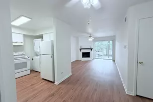 9350 Country Creek Dr, Houston, TX 77036 - Photo 18