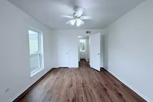 9350 Country Creek Dr, Houston, TX 77036 - Photo 22