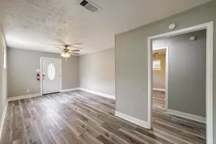 429 17th Ave N, Texas City, TX 77590 - Photo 18