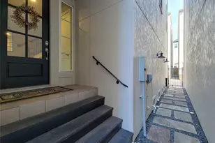 1315 W 24th St, Houston, TX 77008 - Photo 4