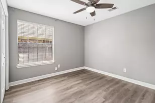 1322 W Forest Dr, Houston, TX 77043 - Photo 20